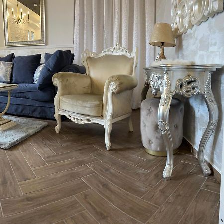 La Dolce Vita Luxury II Apartments With Best Free Private Parking In Center Pula Exterior photo